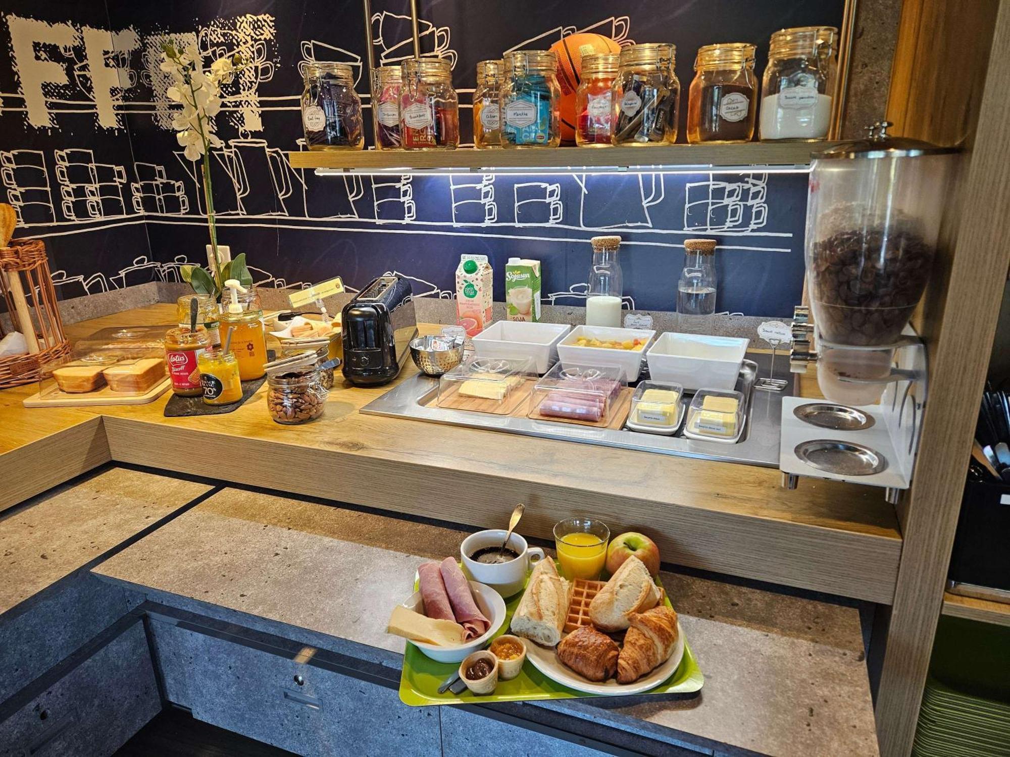 Ibis Budget Clermont Ferrand Sud Aubière Εξωτερικό φωτογραφία
